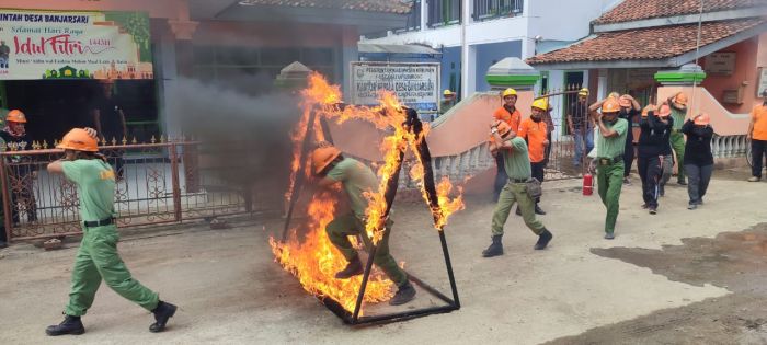 PELATIHAN PENANGGULANGAN BENCANA 02