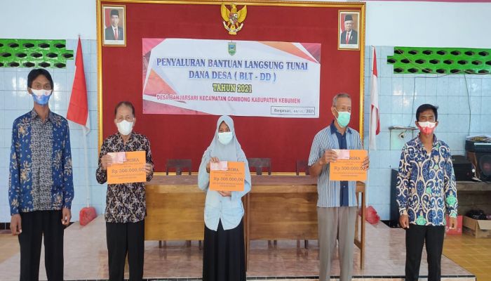 PENYALURAN BLT - DD BULAN KE - XI DESA BANJARSARI