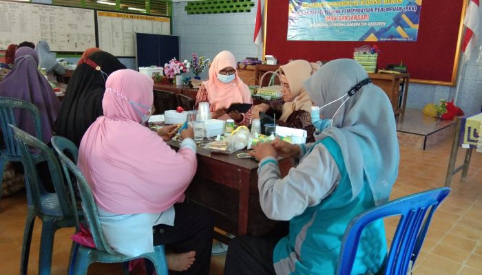 PELATIHAN KETRAMPILAN BARANG BEKAS 01